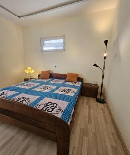 Modern and bright light room - - 4