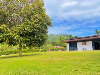 Spacious Private Villa Modern Style near beach - 8