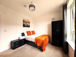 Three Bedroom Apartment Barking Riverside - London - Thamesmead - 7