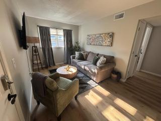 Bright & Convenient Living Near K-State Unit 6 - Manhattan - 9