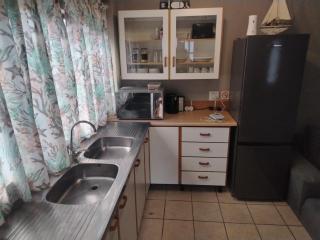 Puravida guesthouse - Umkomaas - 7