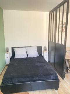 Grand Studio Calme Proche Centre-Ville & CFD - 6