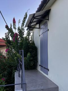 The Arch House - Kymi - 7