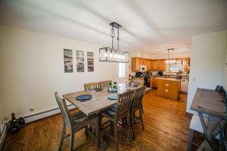 Spacious Country Home, Hot Tub, Fire Pit, Deck - 1