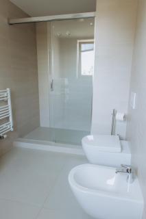FamilyVilla, new 4 Luxury Big Apartments, parking - Prag - 2
