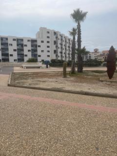 T2 climatisé, vue Mer totale, 300m des Déferlantes , 2pers, parking privé, Wifi fibre, proche des commerces, Kanumera Barcarès - 2