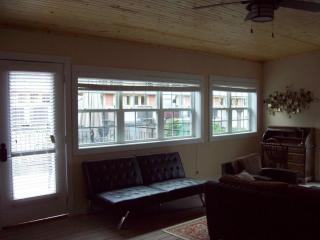 Large New Downtown Loft - 7