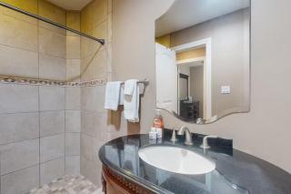 Vineyard Haus (Chardonnay & Shiraz Combined) - 4