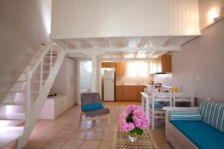 Central Studios in Agios Nikitas pedestrian zone - 6