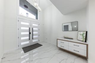 Luxury Home - Victoria - 1