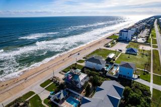 'Little Latitude' High Tide - Oceanfront Home with Crow's Nest! - 9