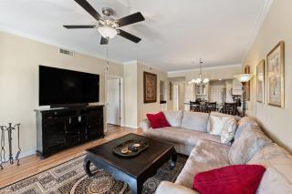 Paradise Island - 2BR/2BA Condo with Epic Views of Lake and Pool - 6