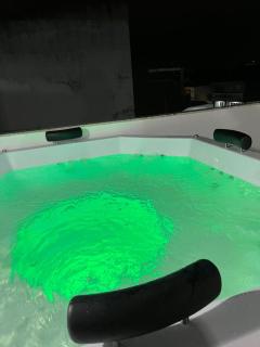 Casa de alto padrão perto da praia - 2