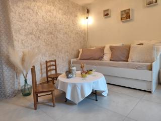Maison En Centre Ville - Saint-Saturnin-lès-Avignon - 4