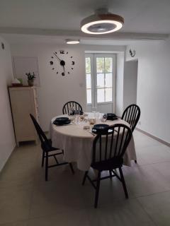 Maison En Centre Ville - Saint-Saturnin-lès-Avignon - 6