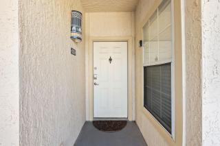 Paradise Island - 2BR/2BA Condo with Epic Views of Lake and Pool - 9
