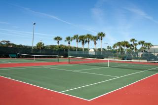 Spacious 2BR Resort Condo Beach, Hot Tubs & Family-Friendly Fun - 5