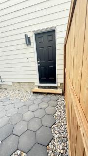 Rustic Rocky Retreat - Calgary - 8