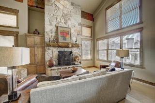2 Condos Ski-inSki-out at Deer Valley Hot Tubs Mont Cervin by AvantStay - 6
