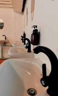 Rambuttri's Monday -Bunkbed Hostel - 6