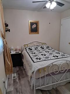 Carrousel Bed & Breakfast - Cayuga - 1