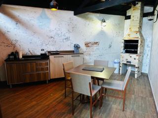 Chalé Mirante das Estrelas prox ao Capivari - Cozinha, área gourmet, estacionamento privativo - 6