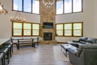Hot Tub, Pool Table and Fireplace 5 Mi to Breck! - 3