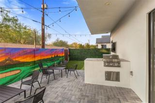 Modern Dreamland in Old Town - 2