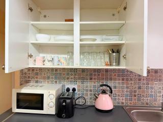 Near City-Birkenhead rooms for 5 - Birkenhead - 9