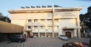 Super Townhouse Dona Castle - 9