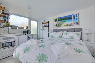 Idrella Studio - Saltdean - 9