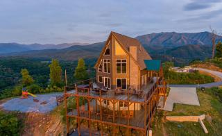 The Best View Lodge by American Patriot Getaways - 6