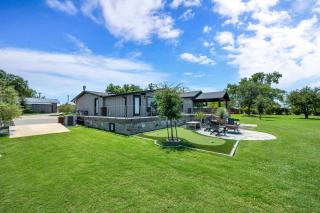Waterfront at PK - Sleeps 12! - Graford - 5