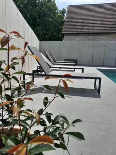The Moment Luxury Suites - 8