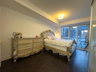 Luxury 2-Story loft in downtown - 7