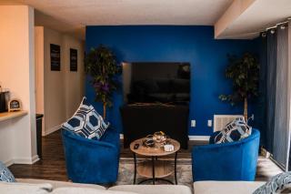 Upscale 2 Queen Beds-2 Bath in UNC Charlotte Charlotte Speedway area - 0