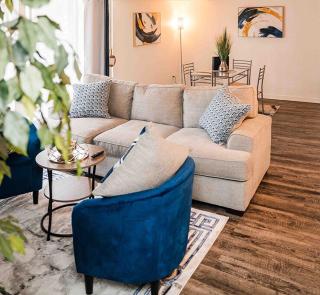Upscale 2 Queen Beds-2 Bath in UNC Charlotte Charlotte Speedway area - 8