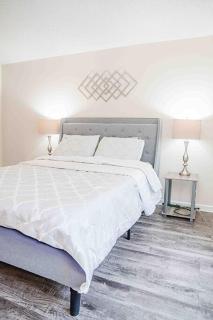 Upscale 2 Queen Beds-2 Bath in UNC Charlotte Charlotte Speedway area - 6