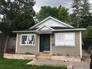 Cheerful 3-bedroom bungalow with parking - 5