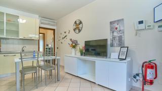 App 8 Accogliente Bilocale con Giardino - 0