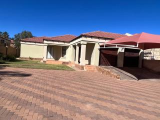Home on Fuchs - Polokwane - 5