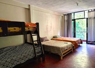 Casa familiar con parrilla, piscina, WiFi y cesped -  - 5