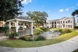 Beachy Villa! Just Renovated, Pools, 2 Min to the Beach - Gulfport - 4