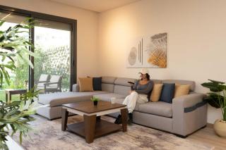Cozy Garden-Level 2BR near The Drive 2 by Waterway - New cairo - 1