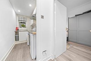 Couples or Golfers Near to Beach - Troon - 7