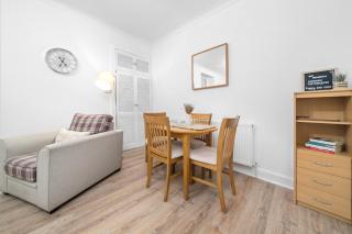 Couples or Golfers Near to Beach - Troon - 6