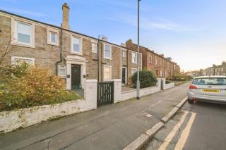 Couples or Golfers Near to Beach - Troon - 1