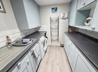 Seaside Serenity in a Historic 1830s Gem Sleeps 4 - Ilfracombe - 1