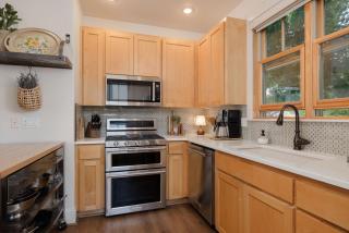 Cascade Cottage in Pine Meadows for 6 - 1