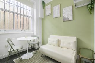 Modern West Kensington Studio - Sleeps 3 - 5